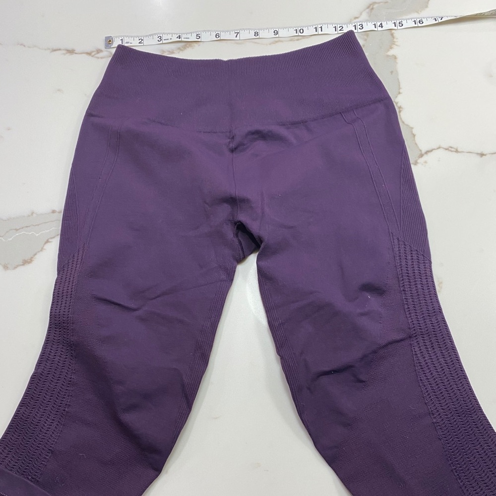 Lululemon Flow And Go Cropped Leggings - image 2